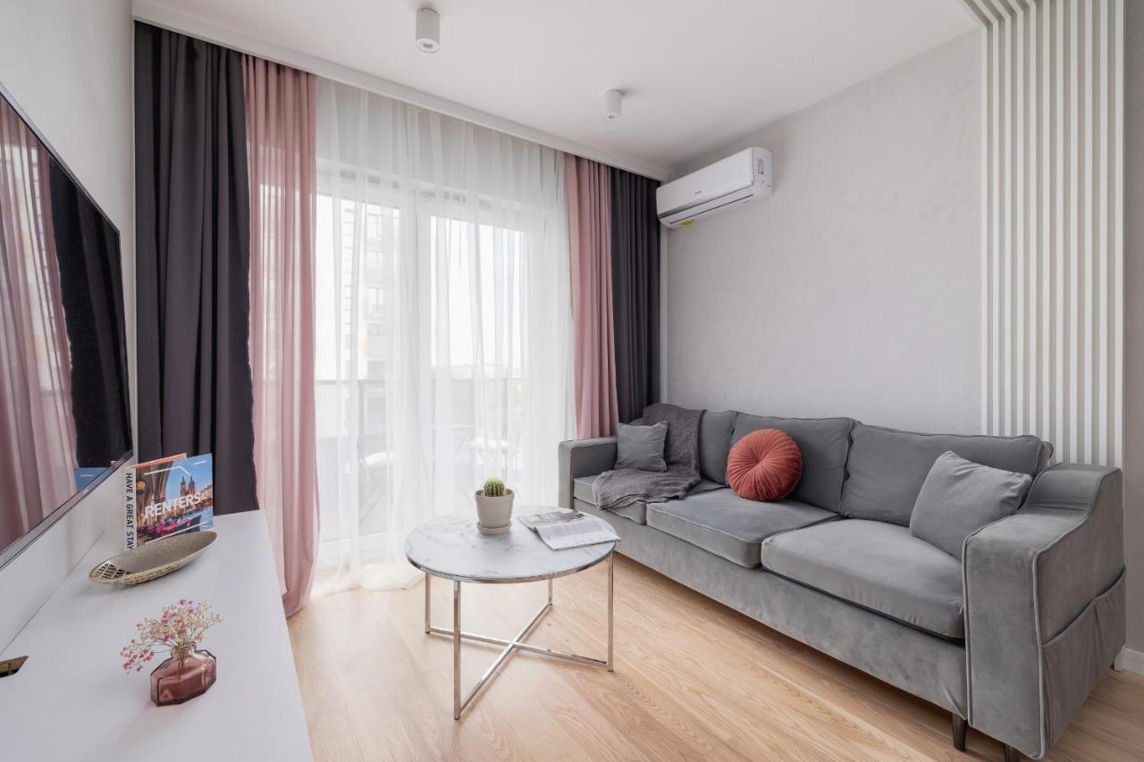 Vetulaniego Apartment With Air Conditioning & Parking By Renters Prestige Cracovia Esterno foto